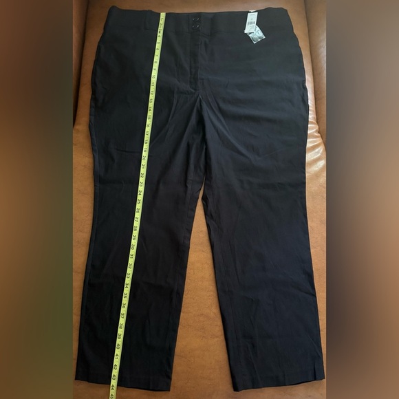 Lane Bryant Tighter Tummy High-Rise Straight 4-Season Pant Black NWT Sz 28 - Picture 7 of 9